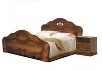 Классическая кровать